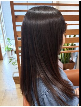 パーチフォーヘアー(Perch for hair)の写真/【自然な仕上がりが魅力】丁寧なカウンセリングで髪のお悩みを解決！若者にも人気のナチュラルストレート♪