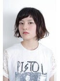 ダークトーン×アクセントカラ―のカジュアルモードボブ