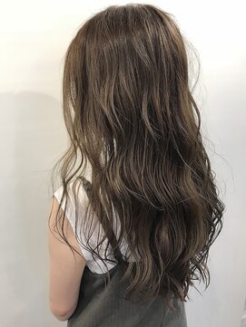 ティンク 横須賀中央(Tink) カーキアッシュ☆