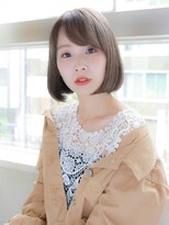 ルティア(Lutia)&nbsp;ベージュカラー 切りっぱなしボブ 似合わせカット★★