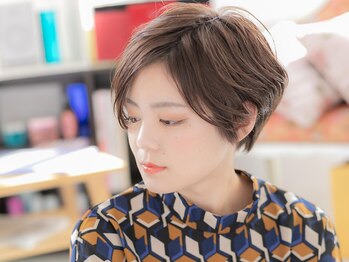 トゥルース 獨協大学前店(Hair&Make TRUTH)の写真/【デザインカット¥2750】手軽で簡単に大人のヘアスタイル♪高級薬剤もリーズナブル！1日中髪の毛ツヤサラ