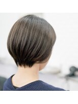 リタ(RITA)&nbsp;暗髪。ショートボブ