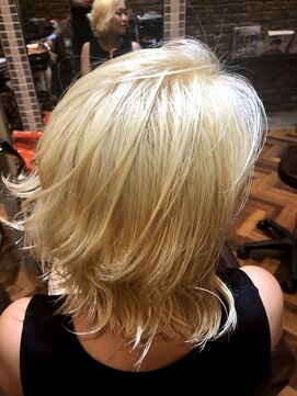 オピ(O.p.i.) ブロンドトーンアップカラー