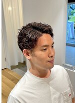 オーラム(OORAM)&nbsp;センターパートスパイラルパーマ