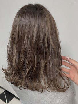 ヘアーデザインサロン スワッグ(Hair design salon SWAG) ベージュ