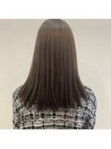 ゆる巻きが似合う大人スタイル