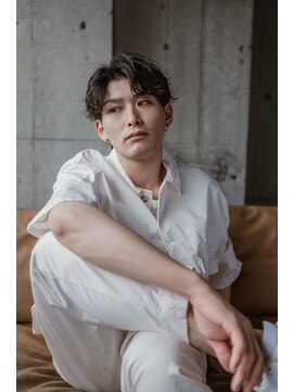 サップ 茨木店(Sup) センターパート×ツイストスパイラルパーマ