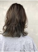 20代30代40代外ハネアッシュグレージュ耳掛け透明感