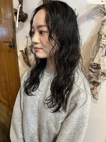 シーソー(SEE SOE) ロングパーマスタイル