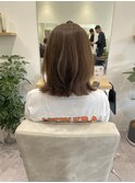 アッシュベージュ/切りっぱなしボブ