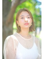 ソレイユ(Soleil)&nbsp;切りっぱなしボブ/ベージュカラー/ブリーチカラー