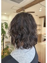 リノ 辻堂(lino)&nbsp;くせ毛活かしニュアンスハイライト