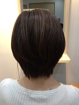 キルト ヘアーアンドライフ(kiluto hair and life) 耳掛けショート。ショートボブ。
