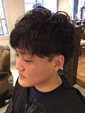 ヘアプロデュースハイドアウト(hair produce hydeout) マッシュ×パーマ