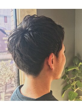 ヘアアイラッシュ リベット(hair eyelash RIVET) アップバングショート