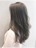 カーキグレージュ_たまねぎアレンジくびれセミディ_ba206393