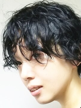 メリケンビューティーパーラー コウベ(MERICAN BEAUTY PARLOR KOBE) 【ショート/前髪長め×黒髪×大人×パーマ×ショート】tomo