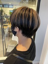 ナンバー(number+)&nbsp;20代30代立体感カラーブリーチ丸みショート