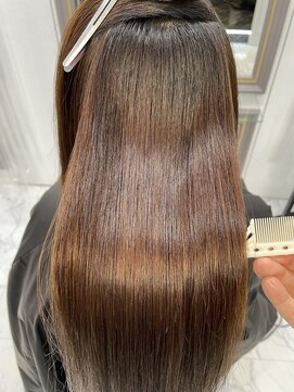 エスカーラ 表参道(THE ESCALA) @aidaman321/セクションカラー/ペールベージュ/外ハネボブ/