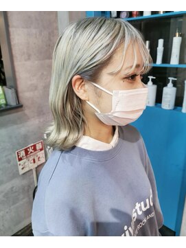 フロップニク(FLOPNIK) ホワイトグレージュ