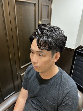 ヒロギンザバーバーショップ 神楽坂店(HIRO GINZA BARBER SHOP) 7:3パーマスタイル