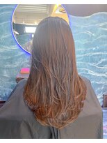 ラズリー(Lazliy)&nbsp;ワンカールレイヤーで動きのあるスタイルに！