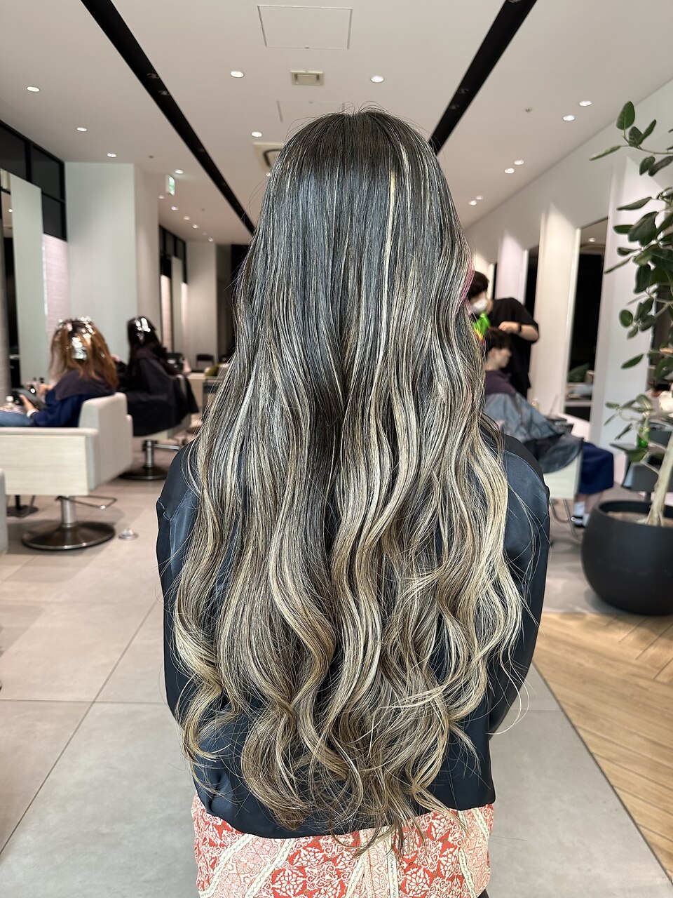 パッパラレイヤー こんなにずーっと綺麗が続くのMONIQAのハイライト以外ないよ