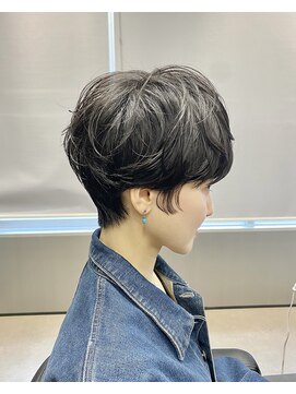 ハルキ ミナト ジャパン オオサカ(HARUKI MINATO japan OSAKA) 30代40代50代小顔似合わせカットくびレイヤーエモージュ大人可愛