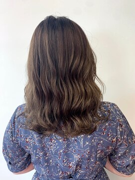 アルメリア 池袋(Arumeria) ナチュラルアッシュブラウンベージュミディアムショート30代