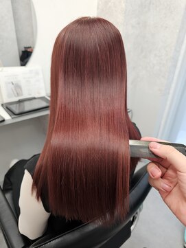 トッカ 茨木(tocca) 「毎朝アイロン卒業!クセ・広がりを抑える艶ストレート体験」