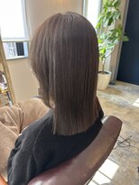 トワリィ(Towally)&nbsp;大人ミディアム 顔周りレイヤー　30代４０代５０代