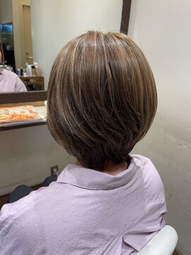 カット×白髪ぼかしハイライト