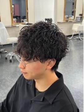 アイズ 海老名(AIZU) メンズカットパーマ波巻き　ツイストスパイラル　スペインパーマ