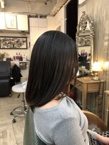 ソレイユ 新宿御苑前 (SOLEIL) 柔らかい質感のストレートスタイル