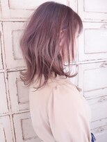 ロリム(RorriM)&nbsp;ミディアム　ウルフカット　ピンクベージュ　ダブルカラー