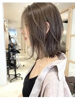 サイン 表参道(SIGN)&nbsp;ナチュラルハイライトで透明感がまします