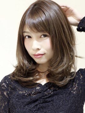 ロンドフルール 大宮東口(Lond fleur) 【Lond fleur 山本翔一郎】ワンカールと大人レイヤーミディアム