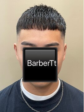 バーバーティー(Barber Tt) バーバースタイル【クロップスキンフェードカット】