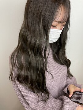 キュオンシア(CUEON. ciea) ロング×カーキグレージュ×艶髪