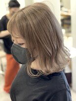 アヴァンス 京橋店(AVANCE)&nbsp;外ハネボブヘアミディアム/ミルクティーベージュ