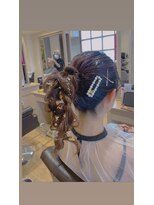 ヘアーアンドスパ フラップス(FLAPS) ねじりヘアアレンジ♪