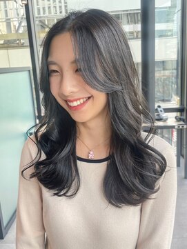 アイティーバイアルバム 藤沢店(IT by ALBUM) アッシュブラックニュアンスカラー美髪くびレイヤー_ba487651