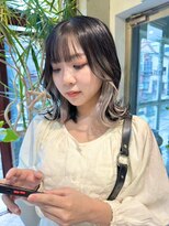 ヲタク(wotaku.)&nbsp;イヤリングカラーインナーカラーデザインカラーくびれカット艶髪