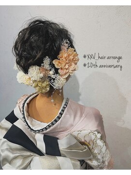 トゥエンティ ファイブ(TWENTY FIVE) 成人式ショートアレンジ/名定