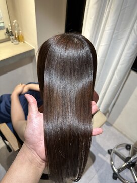 リラエ(Lyrae) 縮毛矯正/髪質改善/美髪カラー/トリートメント【大阪/西梅田】