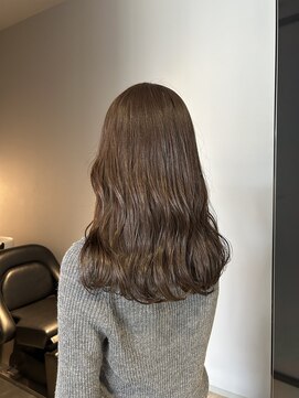 ビーヒアナウ 金沢県庁店(BE HERE NOW) olive beige