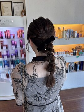 アルコ(Arco) お呼ばれ編みおろしヘア