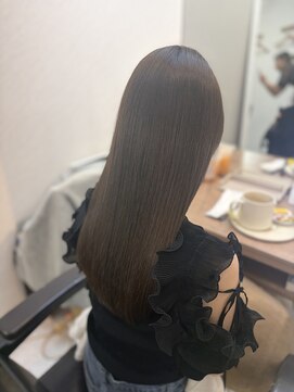 アールサロンギンザ(Rr SALON GINZA) Rr SALON HYDRO XE TREATMENT +カットカラー