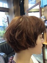 オーバーキャプテンネイキッド(OVER CAPTAIN NAKED) ニュアンス前上がりショートボブ