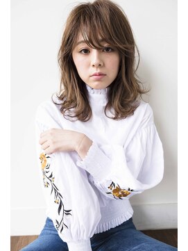 ヘアデザイン ソラ(Sola) フラワーカール 毛先パーマミディ×斜めバング×ベージュカラー